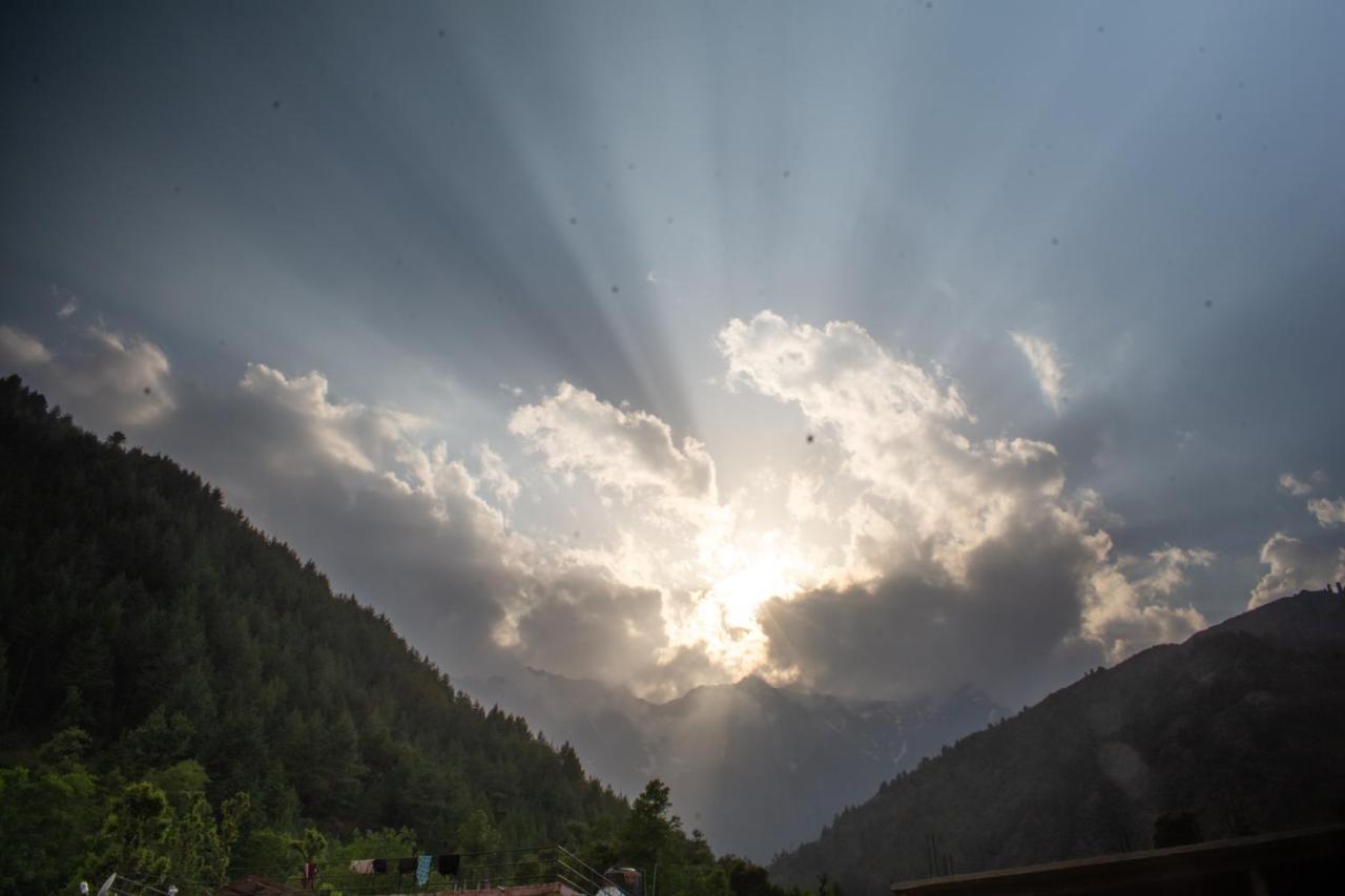 Jal-Vayu Cottages Manāli Extérieur photo